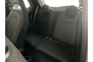 Interno sedili posteriori, dal lato guidatore