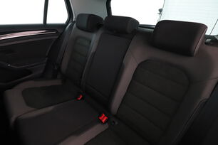 Interno sedili posteriori, dal lato guidatore