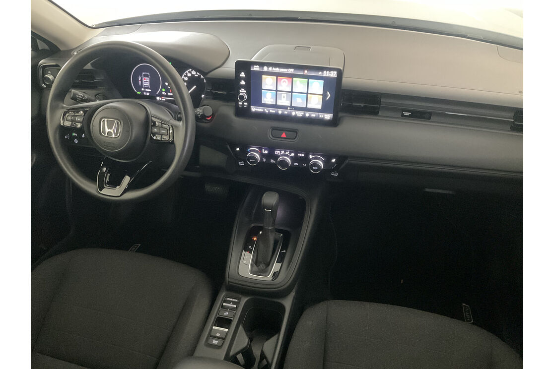 Interno lato guidatore, dal sedile posteriore