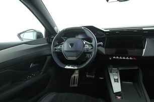 Intérieur côté conducteur depuis le siège arrière