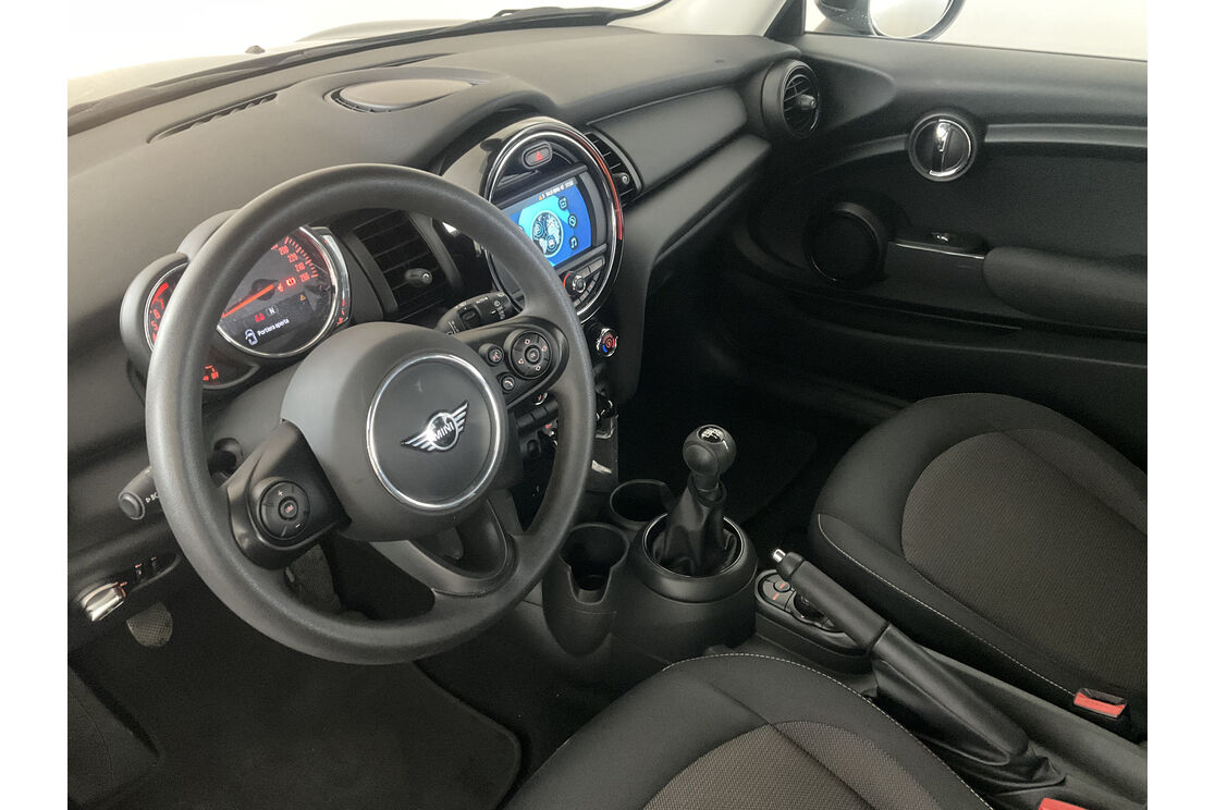Interno lato guidatore 2