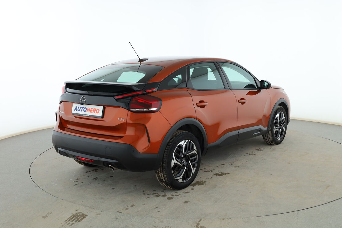 Exterior posterior derecho