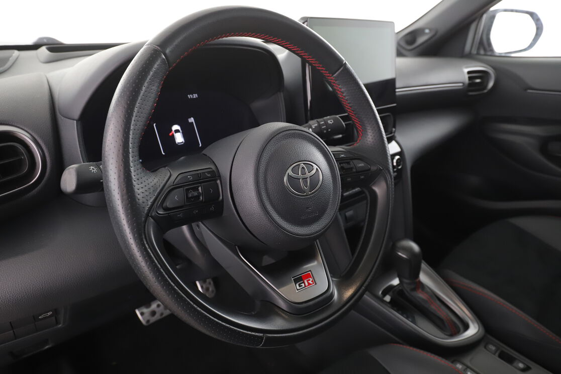 Intérieur côté conducteur 2