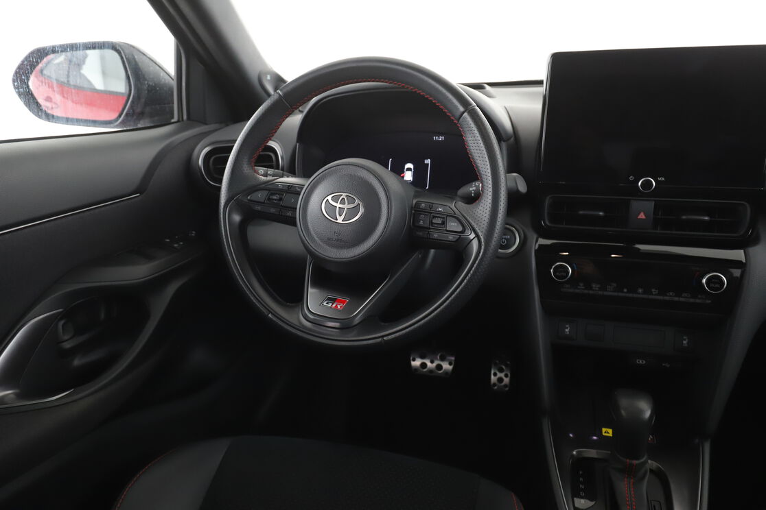Intérieur côté conducteur depuis le siège arrière