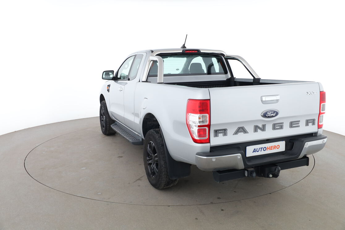 Extérieur arrière gauche