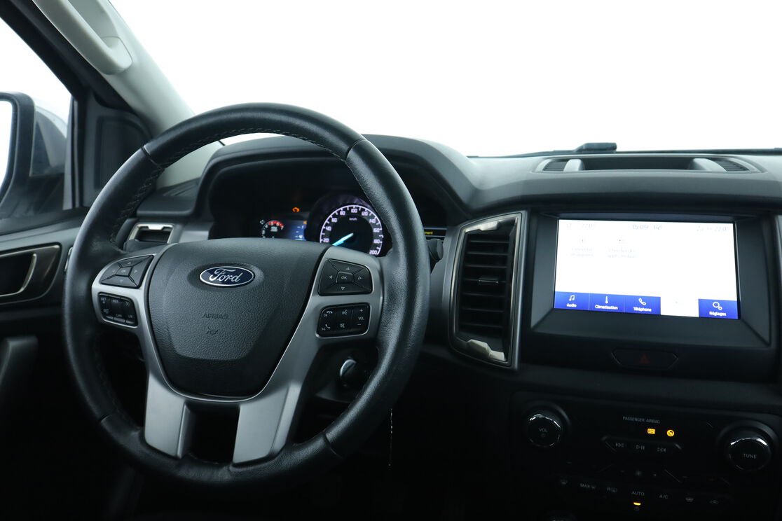 Intérieur côté conducteur depuis le siège arrière