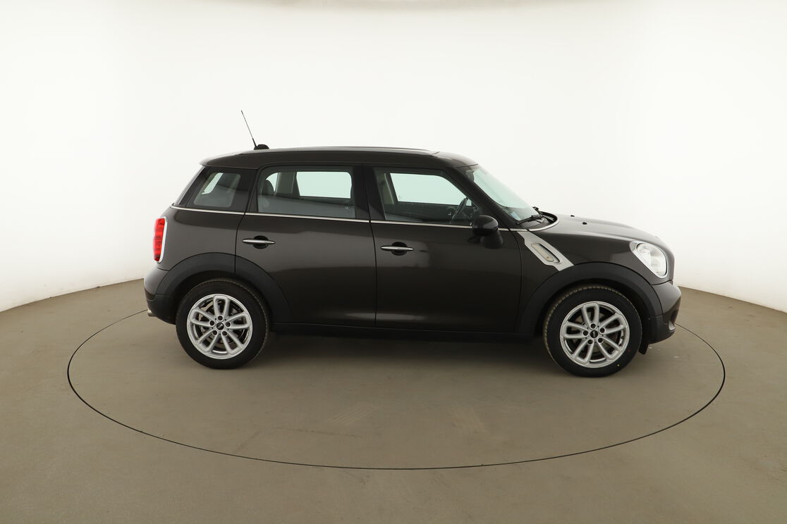 Extérieur côté droit