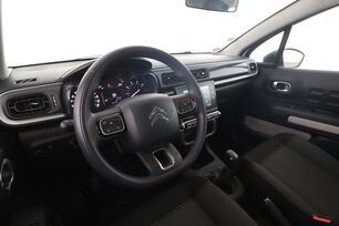 Intérieur côté conducteur 2