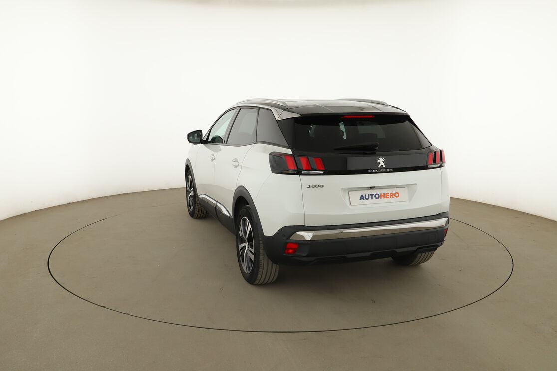 Extérieur arrière gauche