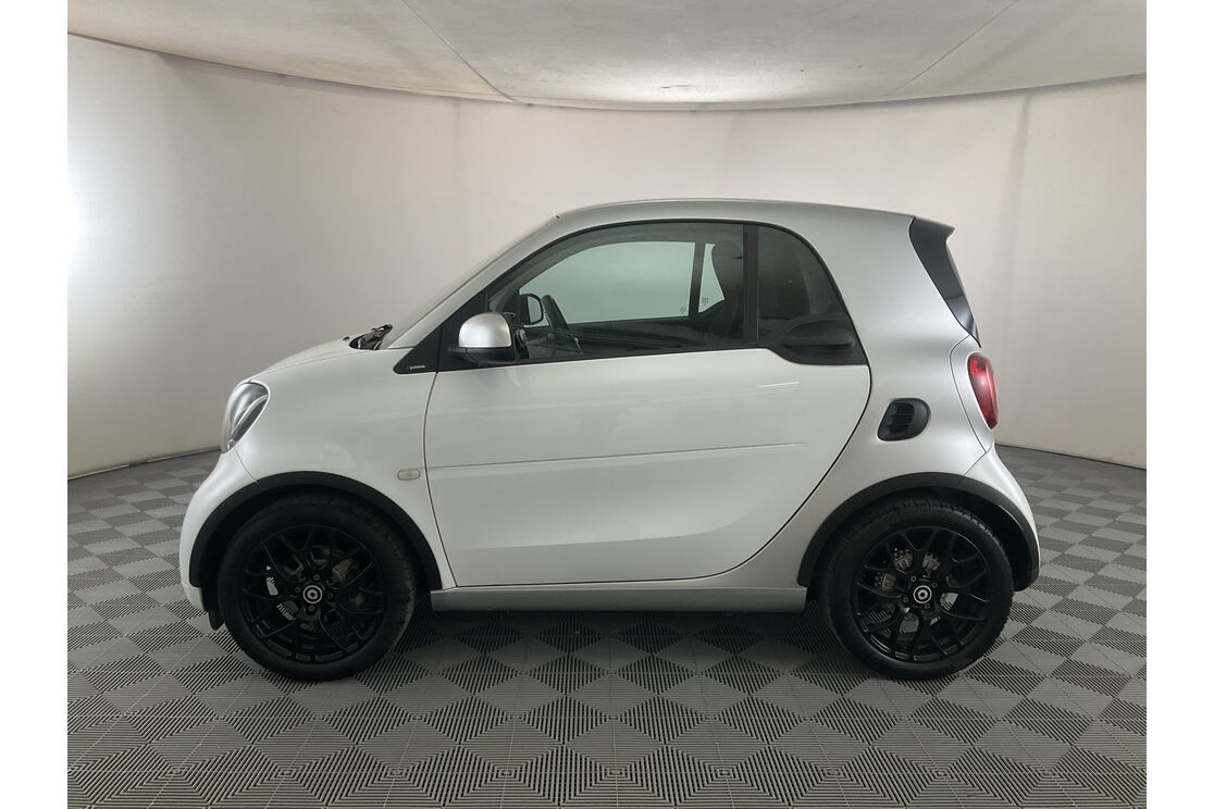 Esterno lato sinistro