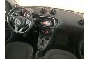 Interno lato guidatore, dal sedile posteriore