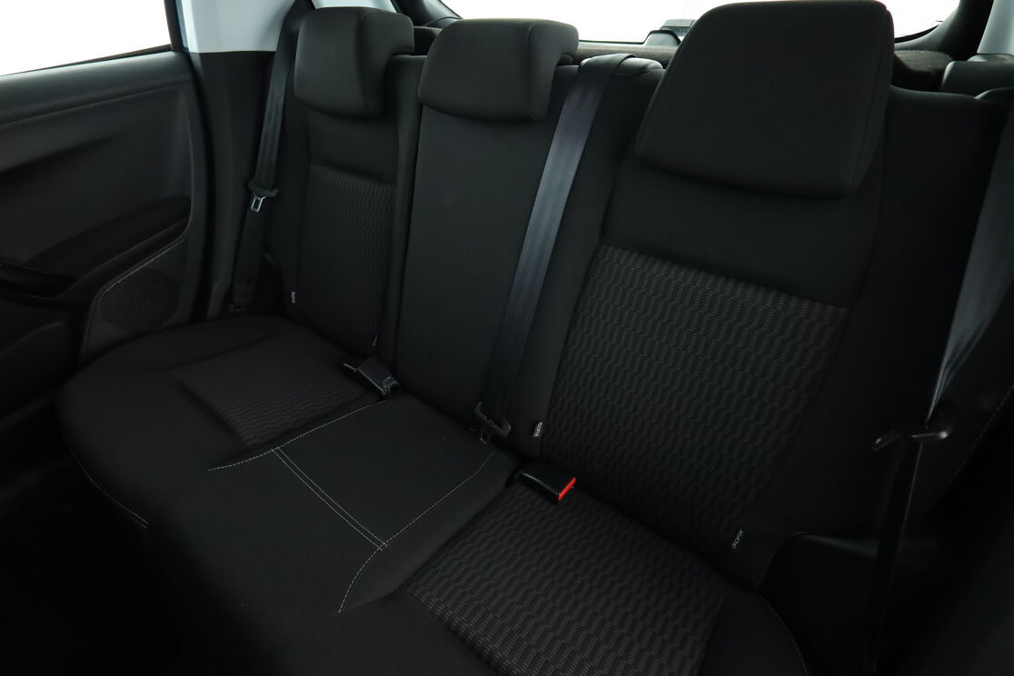 Intérieur sièges arrière depuis le côté conducteur