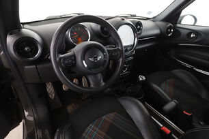 Intérieur côté conducteur 2