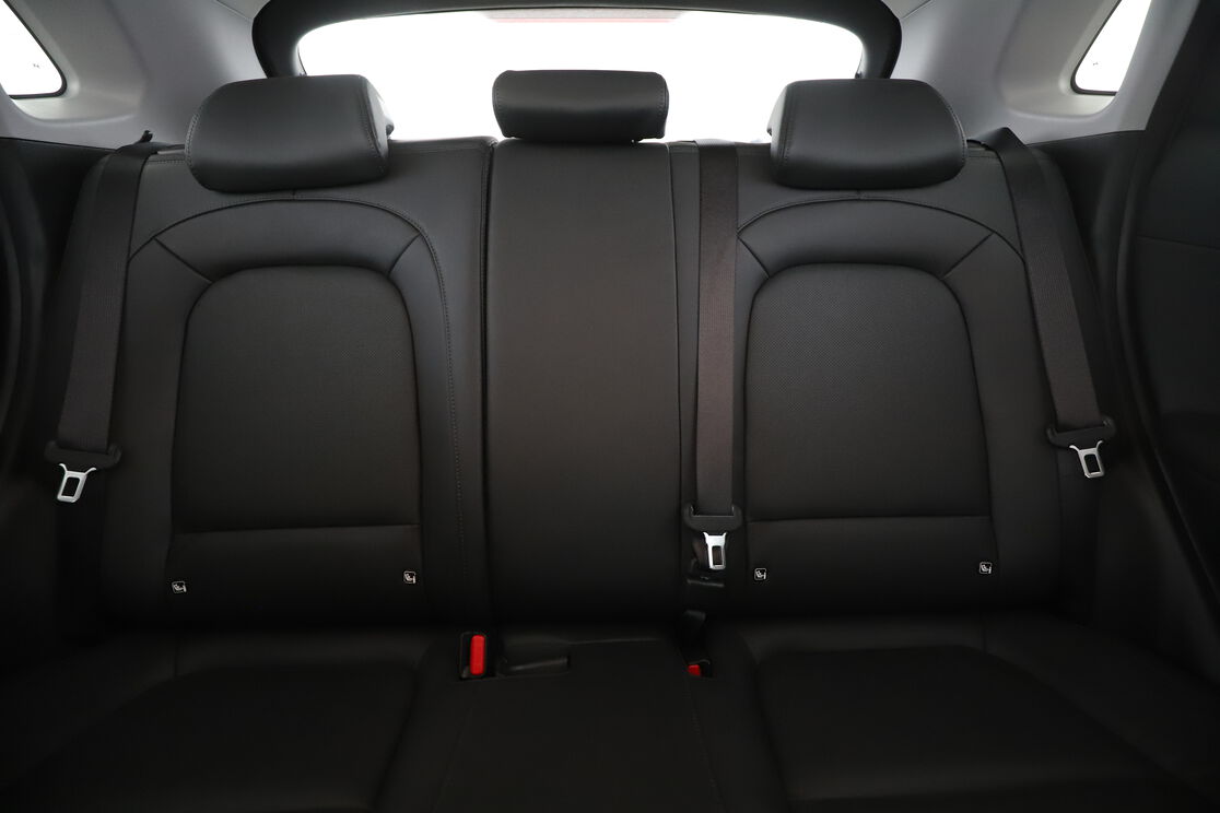 Intérieur sièges arrière depuis le côté conducteur