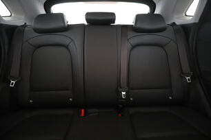 Intérieur sièges arrière depuis le côté conducteur