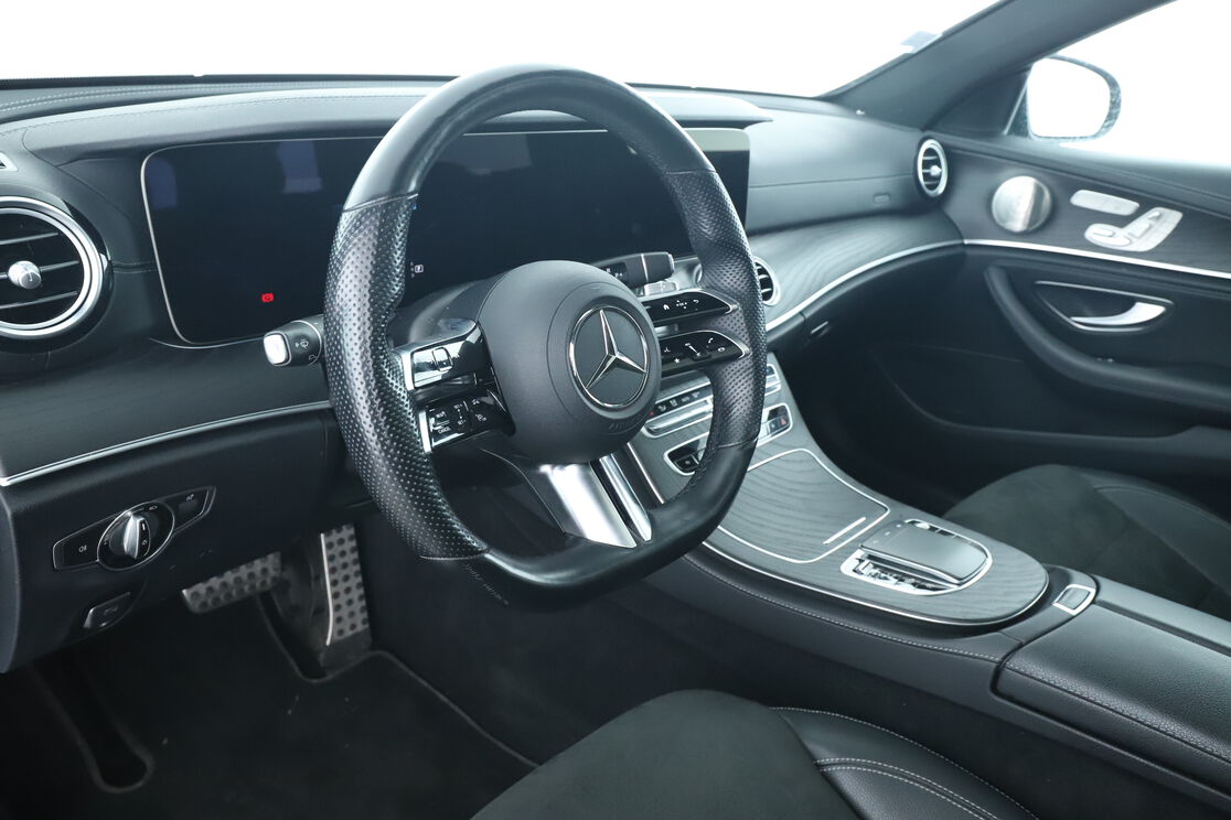 Intérieur côté conducteur 2