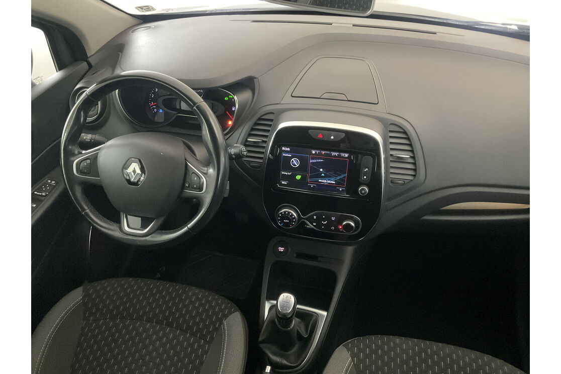 Interno lato guidatore, dal sedile posteriore