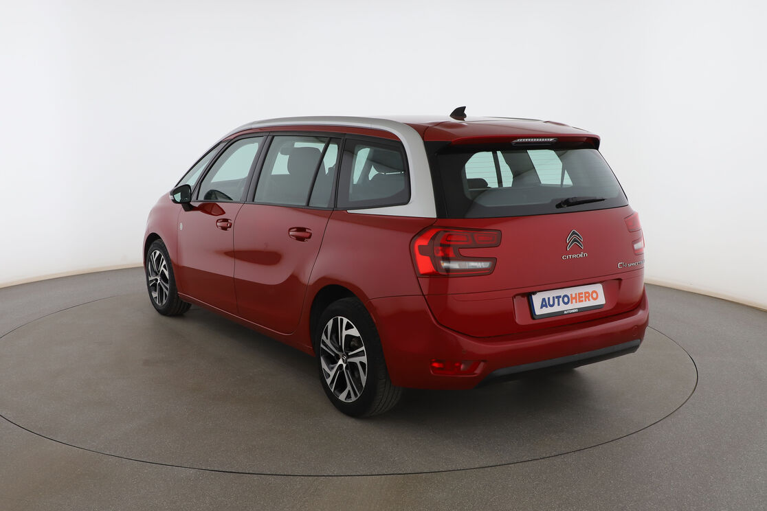 Exterior trasero izquierdo