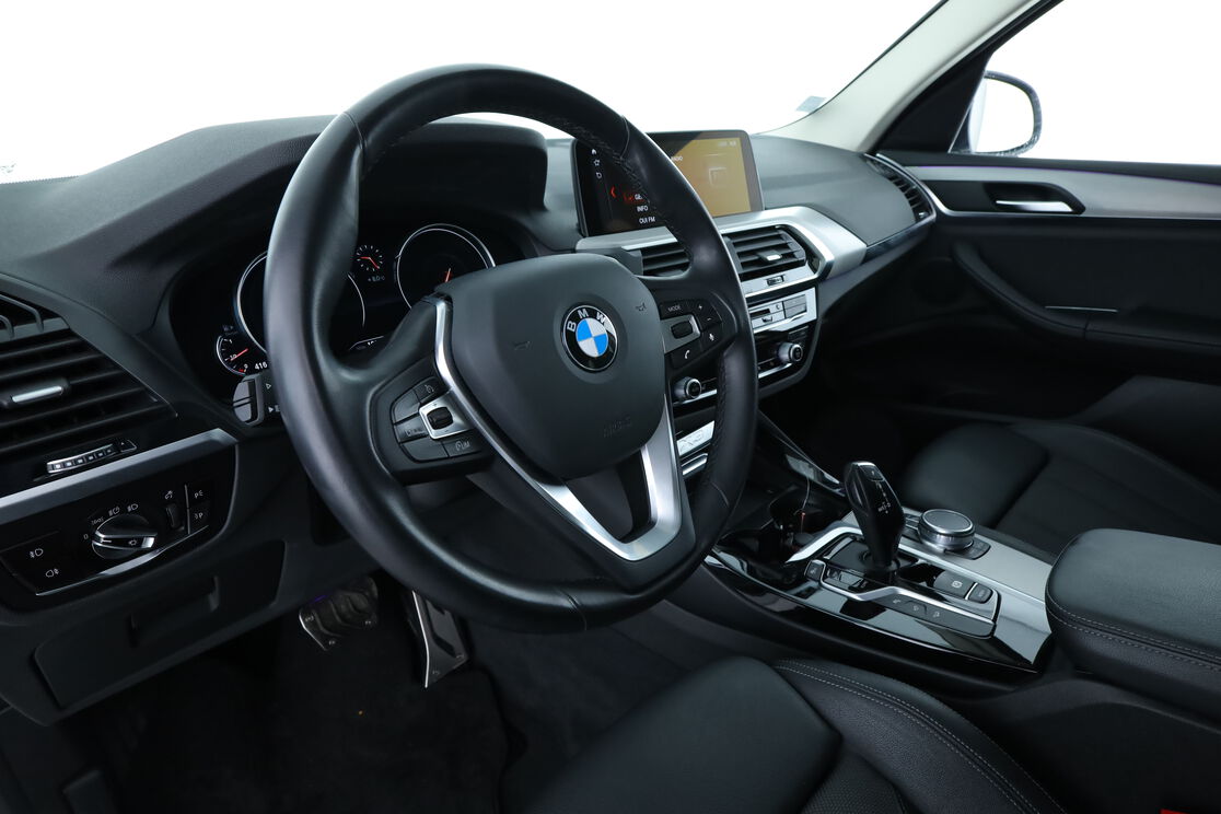 Intérieur côté conducteur 2