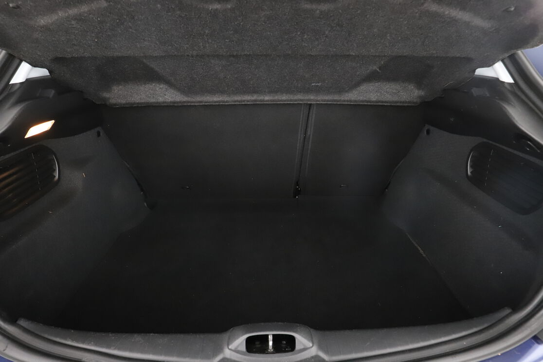 Intérieur coffre 2