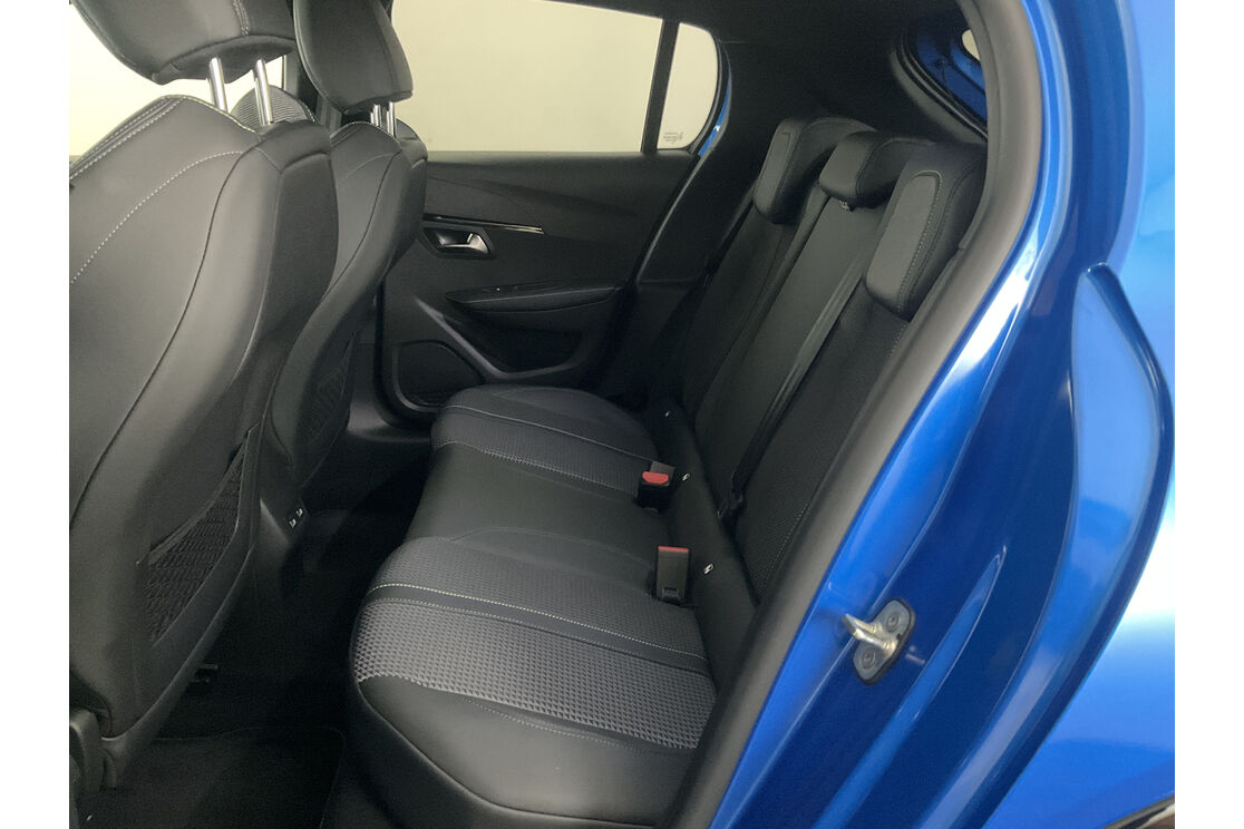 Interno sedili posteriori, dal lato guidatore