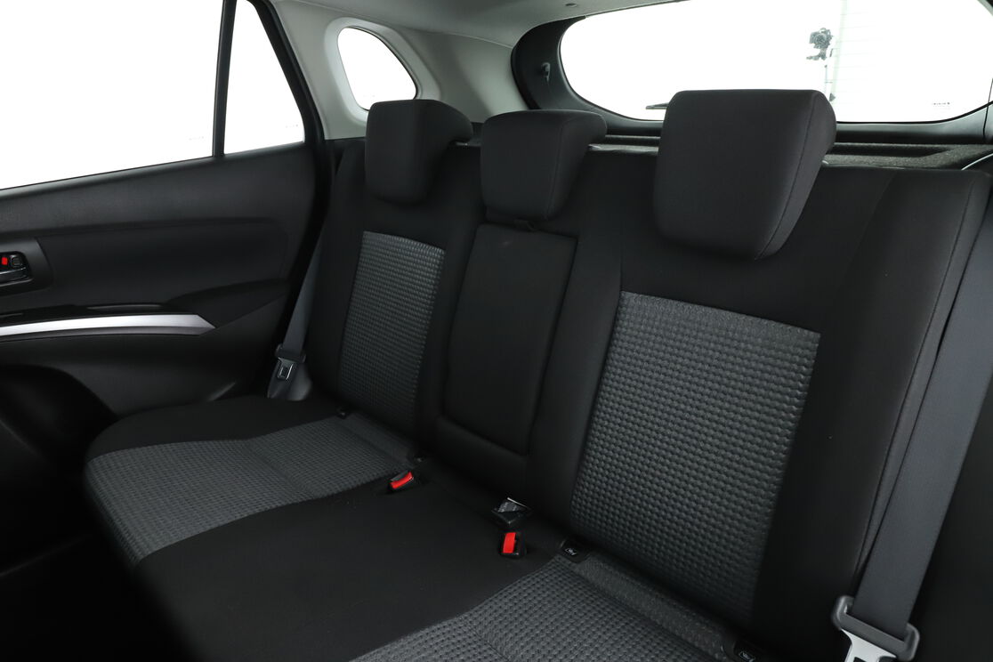 Intérieur sièges arrière depuis le côté conducteur