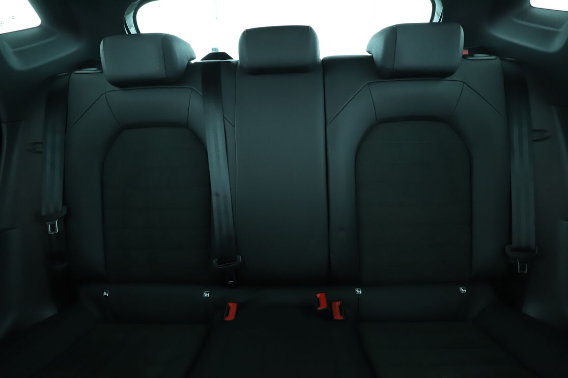 Innenraum Rücksitze Fahrerseite