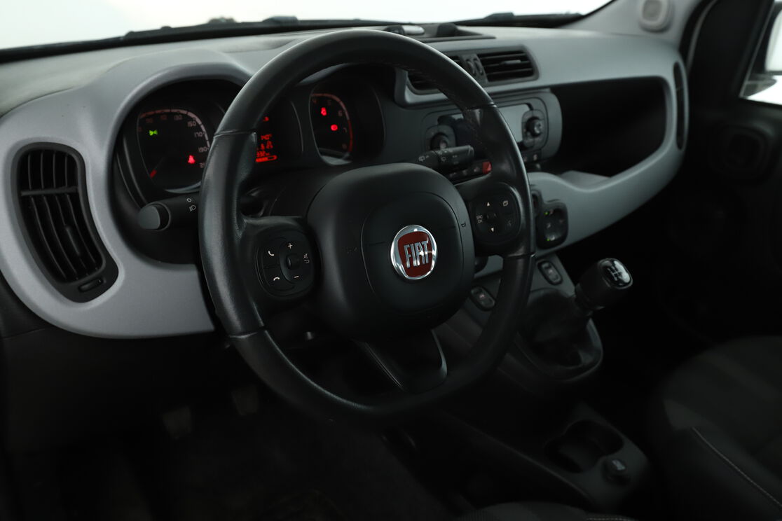 Intérieur côté conducteur 2