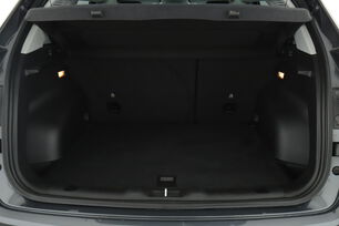 carDetails.imgAlt.interior.9