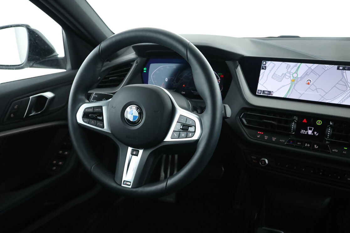 Intérieur côté conducteur depuis le siège arrière