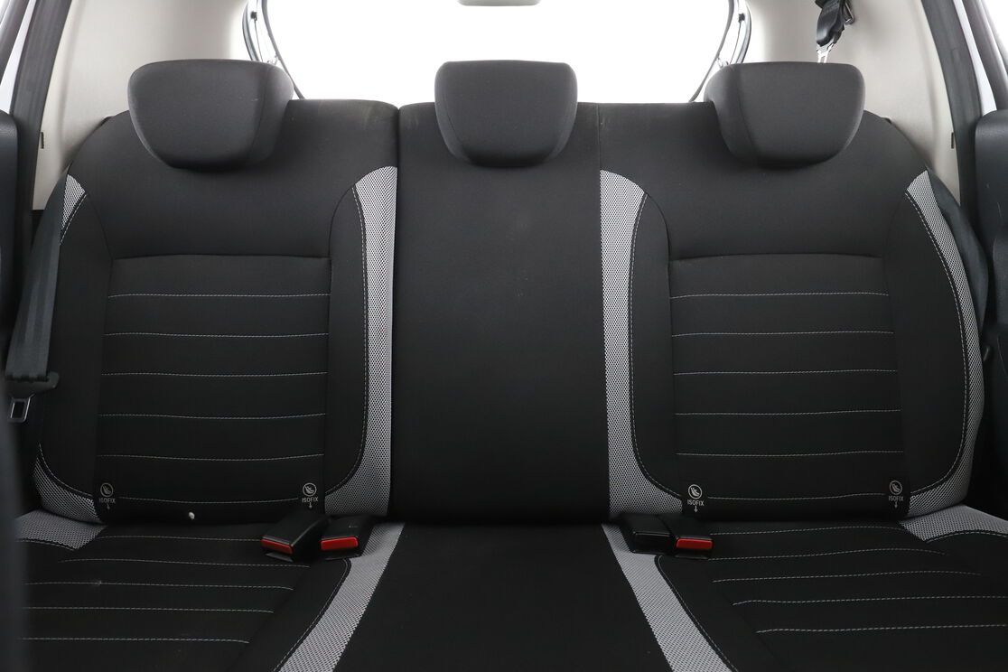 Intérieur sièges arrière depuis le côté conducteur