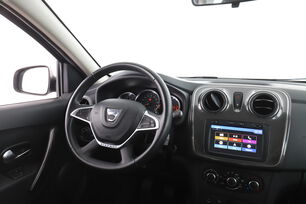 Intérieur côté conducteur depuis le siège arrière