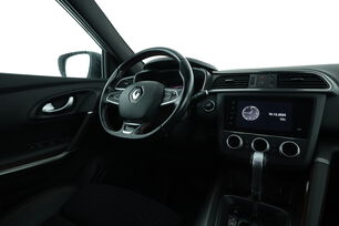 Intérieur côté conducteur depuis le siège arrière