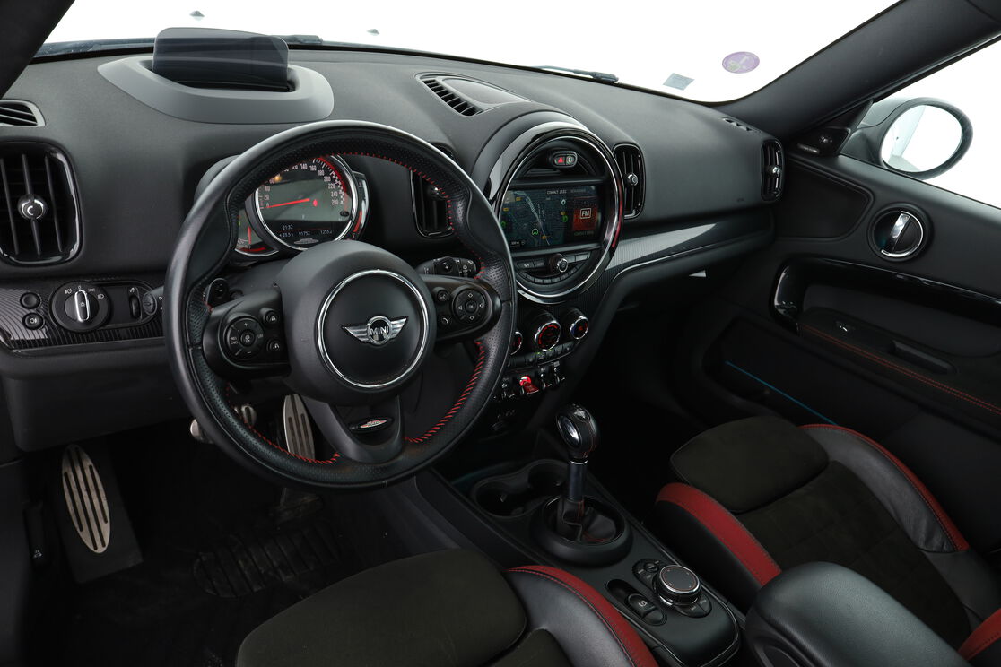 Intérieur côté conducteur 2