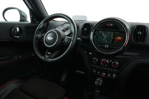 Intérieur côté conducteur depuis le siège arrière