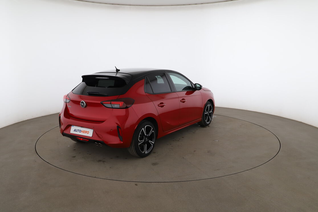 Extérieur arrière droit