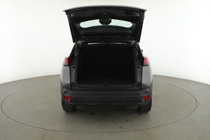 carDetails.imgAlt.interior.9