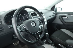 Intérieur côté conducteur 2