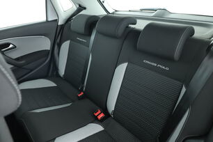 Intérieur sièges arrière depuis le côté conducteur