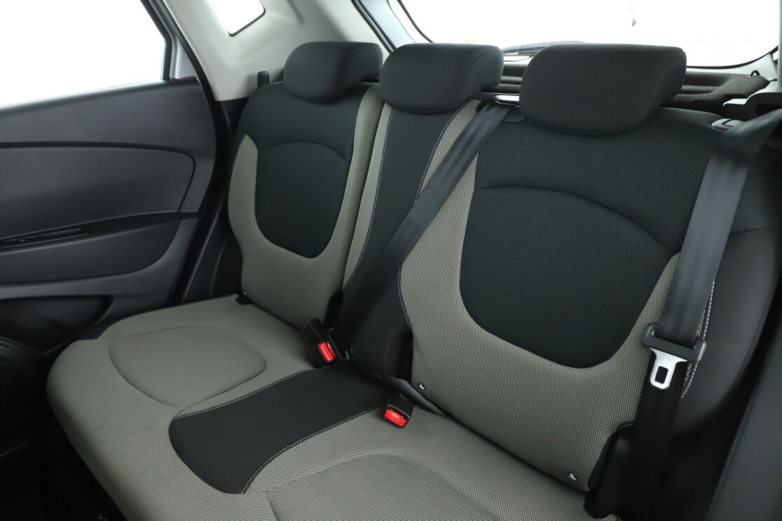 Intérieur sièges arrière depuis le côté conducteur