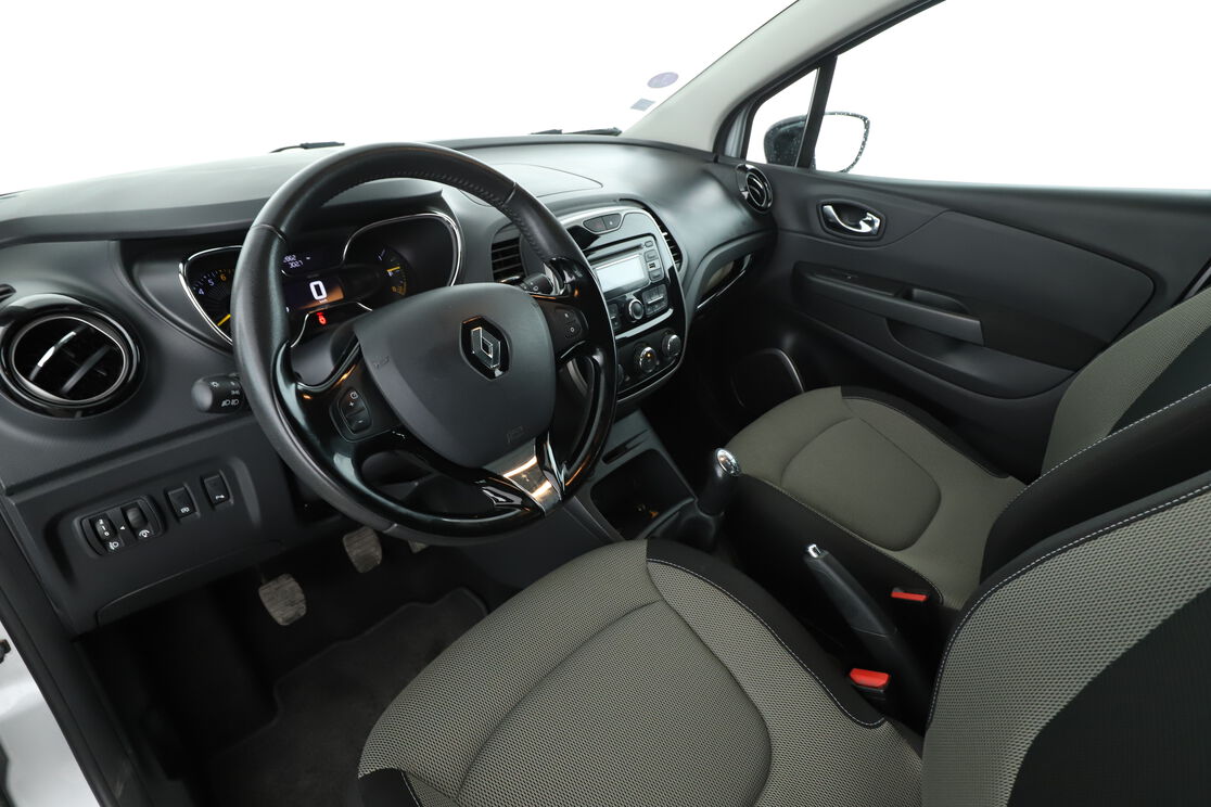 Intérieur côté conducteur 2