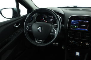 Intérieur côté conducteur depuis le siège arrière