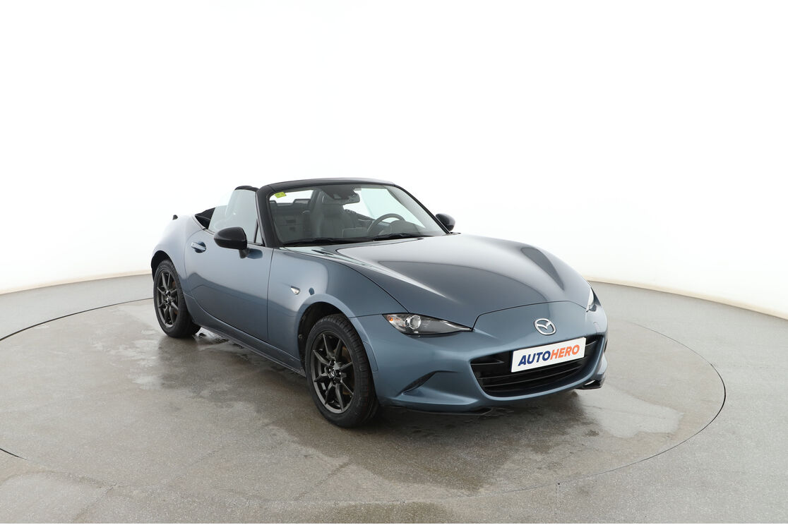 Exterior frontal derecho