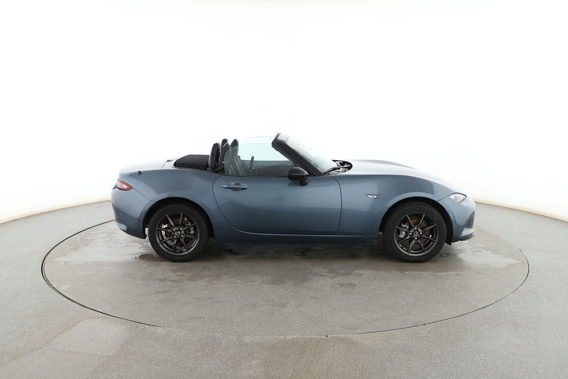 Exterior lado derecho