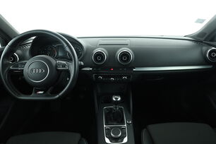 Intérieur côté conducteur 2