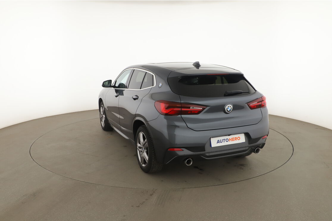 Extérieur arrière gauche