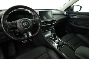 Intérieur côté conducteur 2