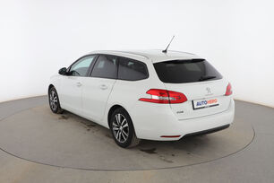 Exterior trasero izquierdo