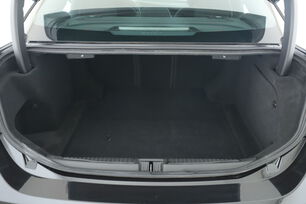 carDetails.imgAlt.interior.9