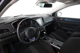 Intérieur côté conducteur 2